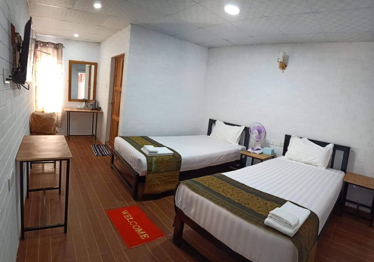 Full Moon Guesthouse Kalaw Buitenkant foto